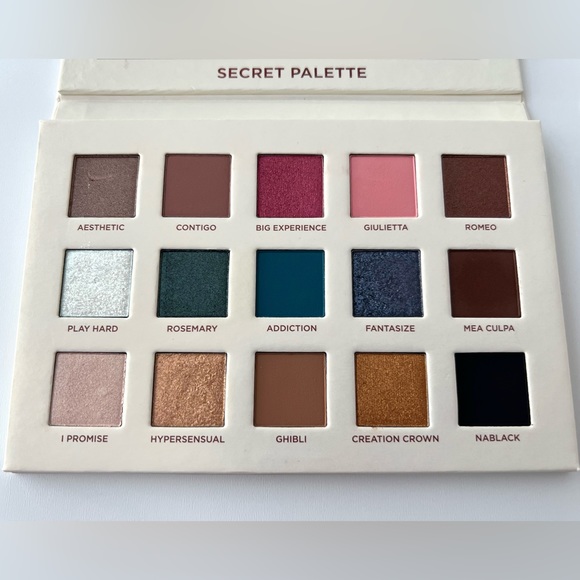 Nabla Secret Eyeshadow Palette - Picture 6 of 6